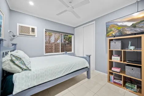 Property photo of 8 Speedy Close Bentley Park QLD 4869