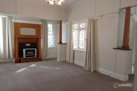 Property photo of 86 Edwards Street Young NSW 2594