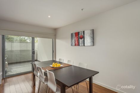 Property photo of 2/881 Doncaster Road Doncaster East VIC 3109