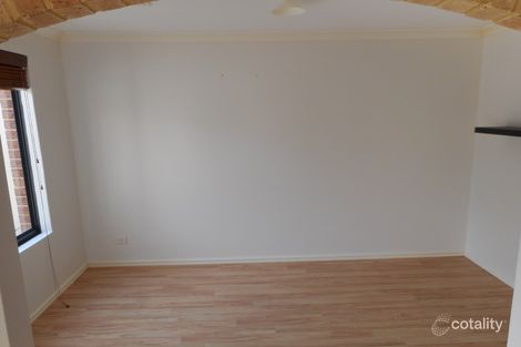 Property photo of 12 Stonewall Circuit Landsdale WA 6065