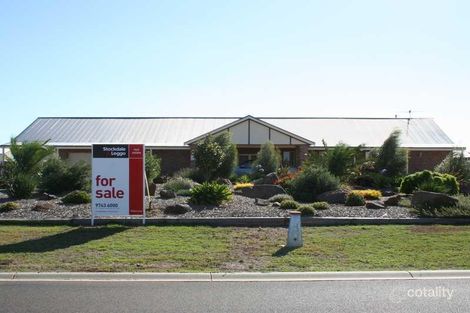 42 Killarney Dr, Melton, VIC 3337