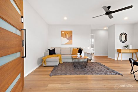 Property photo of 19 Swan Street Marks Point NSW 2280