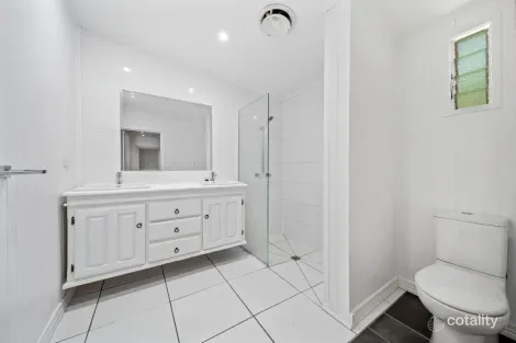 Property photo of 73 Harris Street Emerald QLD 4720