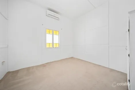 Property photo of 73 Harris Street Emerald QLD 4720