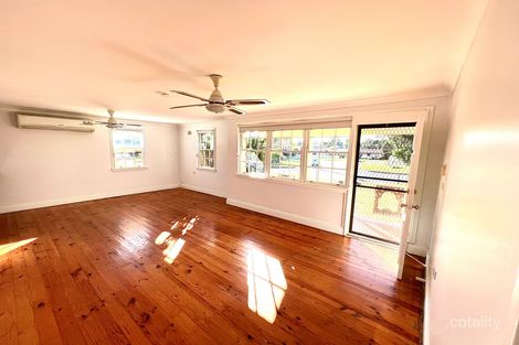 Property photo of 27 Riddell Crescent Blackett NSW 2770