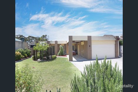 8 LOWE ST, OCEAN GROVE, VIC 3226