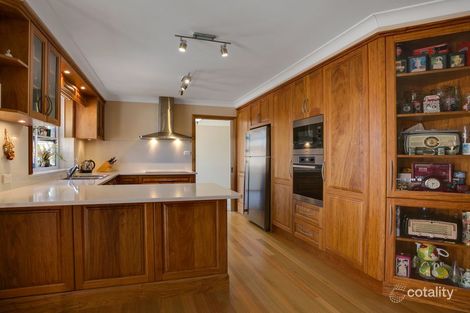 Property photo of 4 Galilee Close Bossley Park NSW 2176