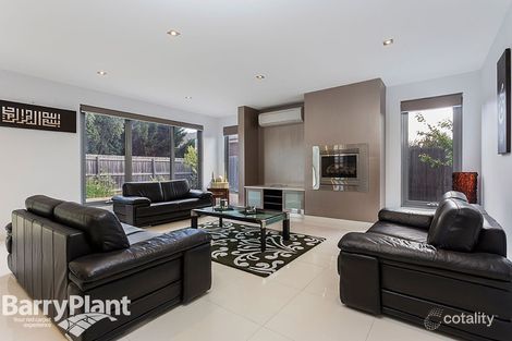 Property photo of 21 Sumner Crescent Point Cook VIC 3030