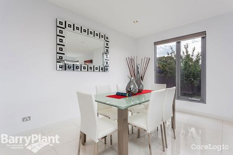 Property photo of 21 Sumner Crescent Point Cook VIC 3030