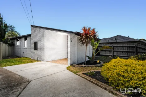 Property photo of 2/4 Legana Court Werribee VIC 3030