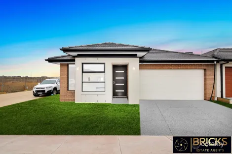 14 Clipstone Cres, Fraser Rise, VIC 3336