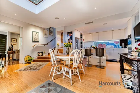 Property photo of 11 Whimbrel Crescent Coodanup WA 6210