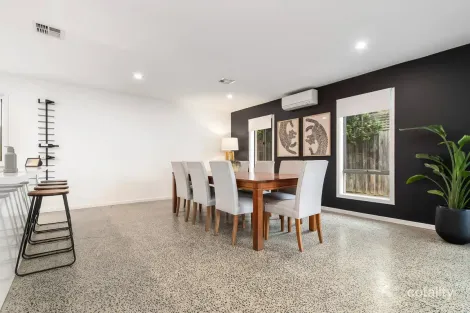 Property photo of 1/27A Culcairn Drive Frankston South VIC 3199