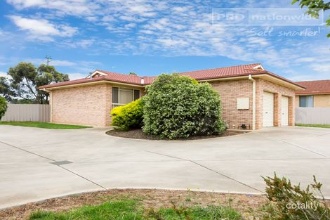 Property photo of 1/23 Kirrang Avenue Glenfield Park NSW 2650