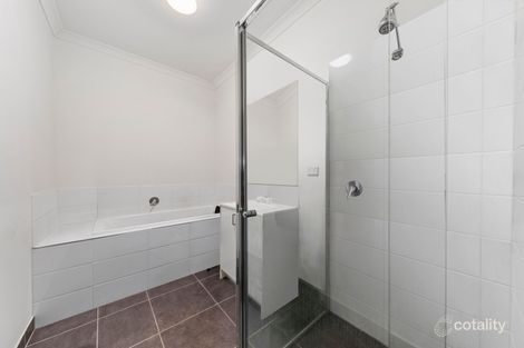 Property photo of 32 Obrien Parade Pakenham VIC 3810