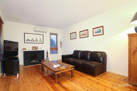 Property photo of 1/2 Walcha Court Chadstone VIC 3148