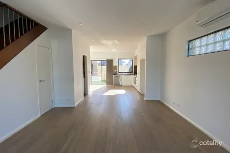 Property photo of 1/138-140 St Vigeons Road Reservoir VIC 3073