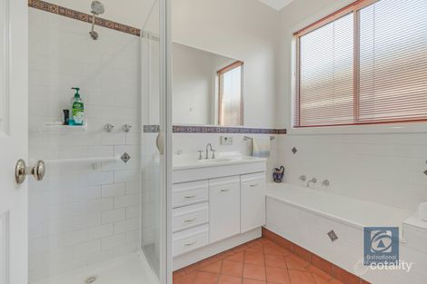 Property photo of 8 John Close Echuca VIC 3564