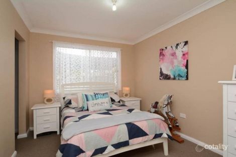 Property photo of 24 Branxton Street Nulkaba NSW 2325