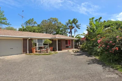Property photo of 2/139 Amarina Avenue Mooloolaba QLD 4557