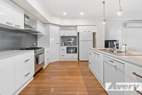 Property photo of 8 Bluerock Close Fennell Bay NSW 2283