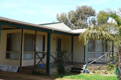Property photo of 26 Oxley Road Katanning WA 6317