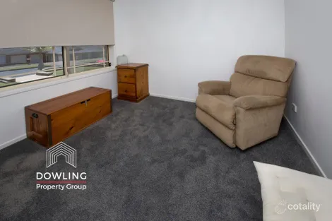 Property photo of 42 Decora Crescent Warabrook NSW 2304