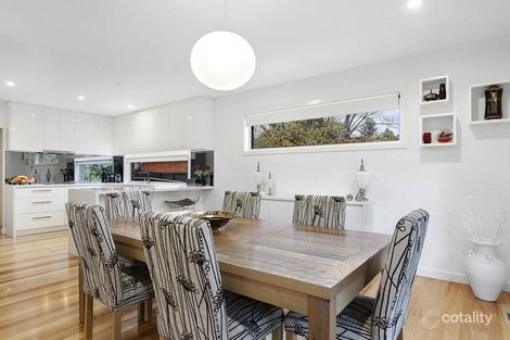 Property photo of 25 Cottinglea Terrace Ringwood North VIC 3134
