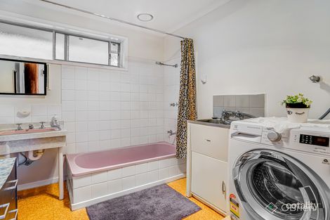 Property photo of 2/100 Fox Street St Albans VIC 3021