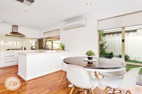 Property photo of 2/4 Henning Crescent Manning WA 6152
