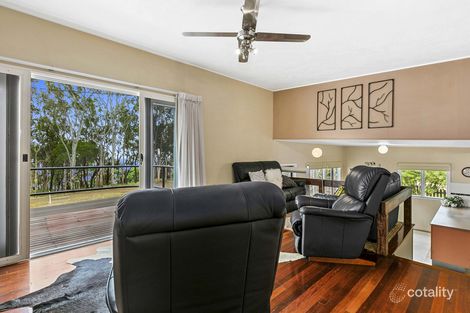 Property photo of 36 Esplanade Point Vernon QLD 4655