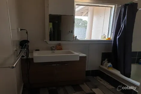 Property photo of 13 Beeck Street Katanning WA 6317