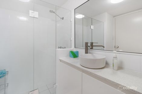 Property photo of 24/11 Breaker Street Main Beach QLD 4217