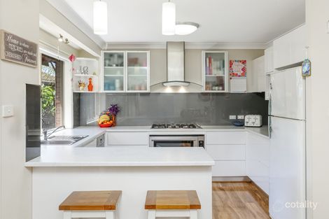 Property photo of 1/1 Thistle Glen Close Green Point NSW 2251