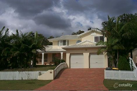 16 Binyara St, Chapel Hill, QLD 4069