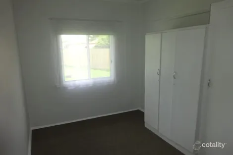 Property photo of 40 Kanooka Grove Doveton VIC 3177