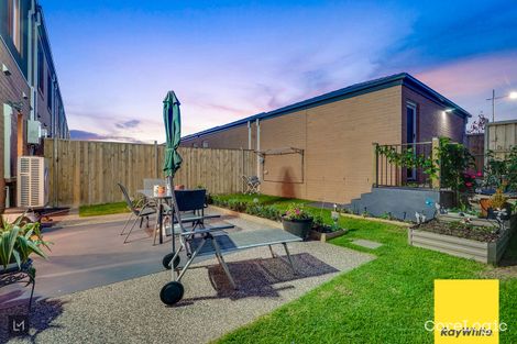 Property photo of 2 Banimboola Walk Tarneit VIC 3029