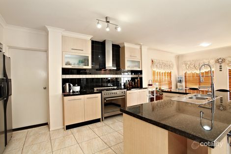 Property photo of 29 Sunnybrae Circuit Cairnlea VIC 3023