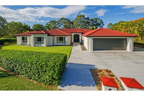 Property photo of 8 Newbury Place Carindale QLD 4152