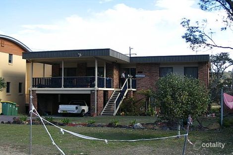 255 Del Monte Pl, Copacabana, NSW 2251