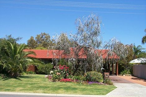 3 Dandaloo Cres, Wanneroo, WA 6065