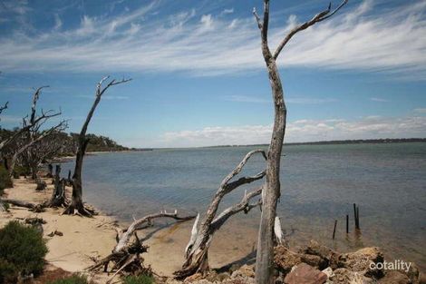 Property photo of 567 Estuary Road Dawesville WA 6211