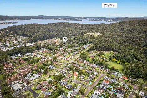 Property photo of 5 Amber Crescent Point Clare NSW 2250