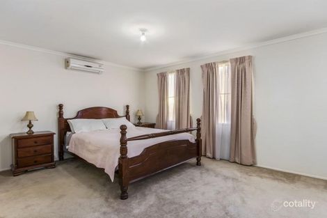 Property photo of 7 Heard Close Berwick VIC 3806