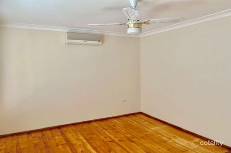 Property photo of 6 Walmsley Close Prairiewood NSW 2176