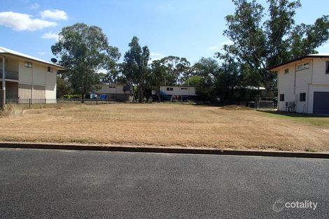 4 Robinson St, Inglewood, QLD 4387