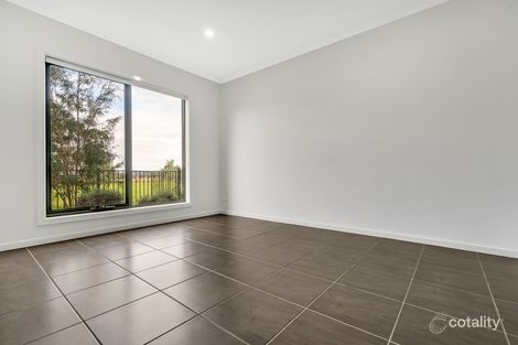 Property photo of 13 Tarlo Court Craigieburn VIC 3064