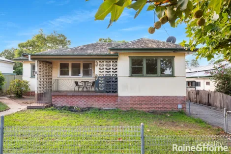 7 Gould Ave, Nowra, NSW 2541