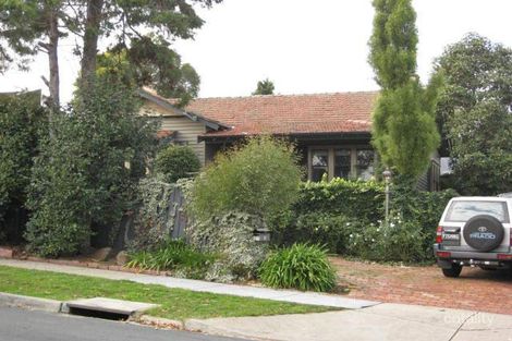 Property photo of 3 Bonfield Avenue Hawthorn East VIC 3123