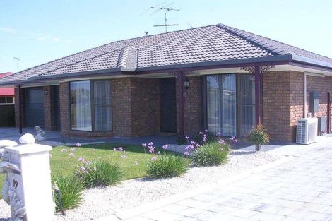 19 Parkway Ave, Mount Gambier, SA 5290